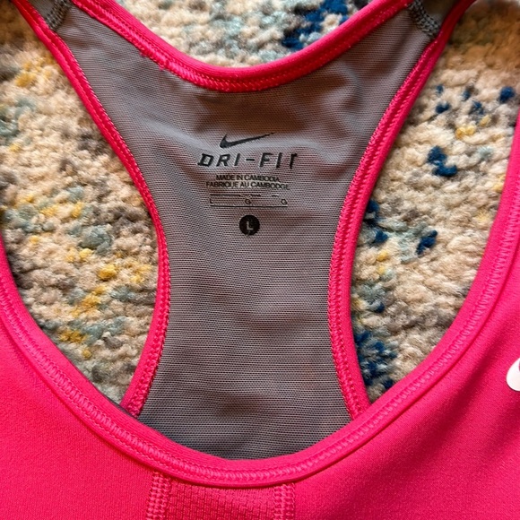 Nike Dri-fit tank Pink with built in sports bra - Picture 5 of 9